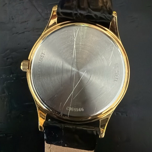 Bulova watch - Picture 2 of 2